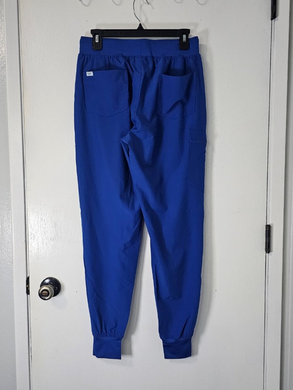 Uniforms World Women's Royal Blue Scrub Set Anti-Wrinkle - Size Medium NEW - Picture 6 of 8